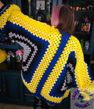 Load image into Gallery viewer, Coraline Hexi Cardi